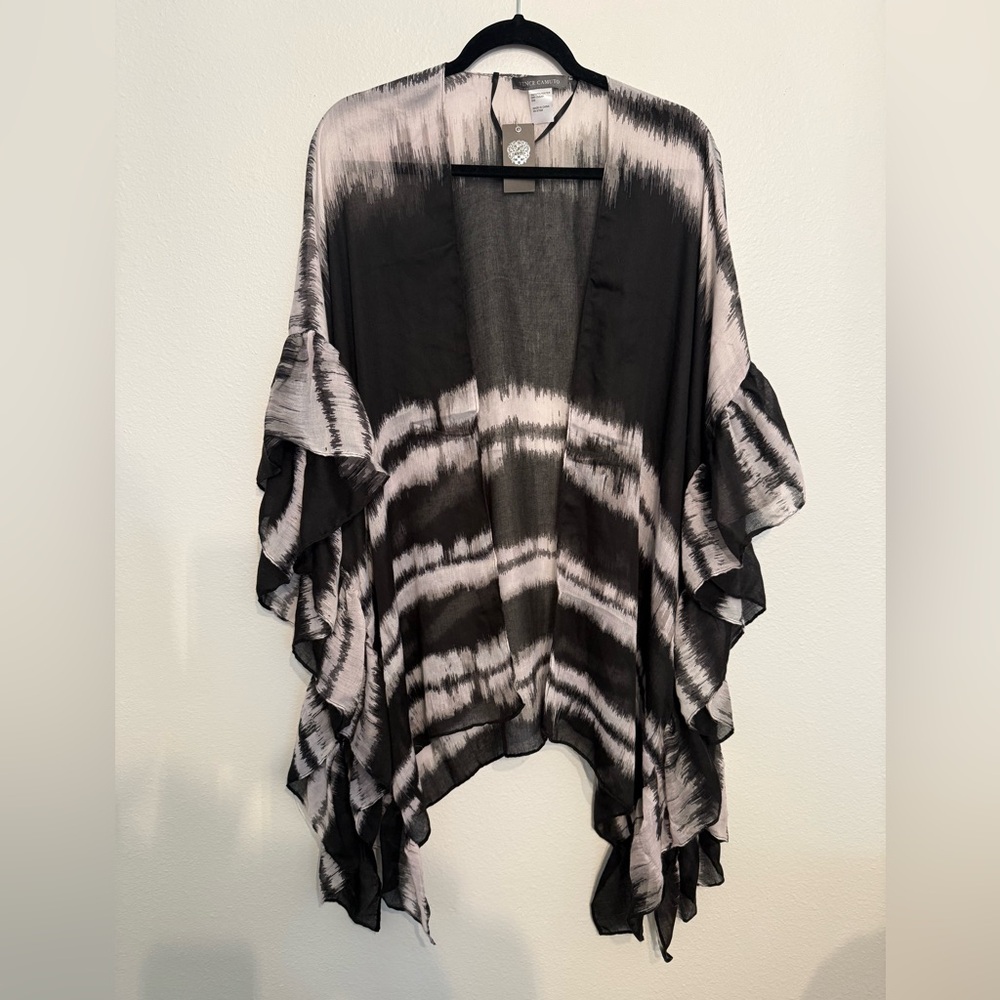 NWT Black and White Vince Camuto Tie-Dye Kimono Cardigan one size